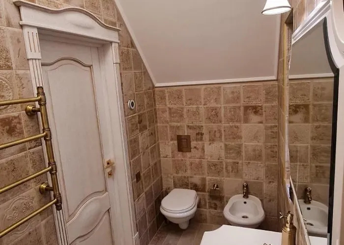 Birutes Aleja 18 * פלאנגה